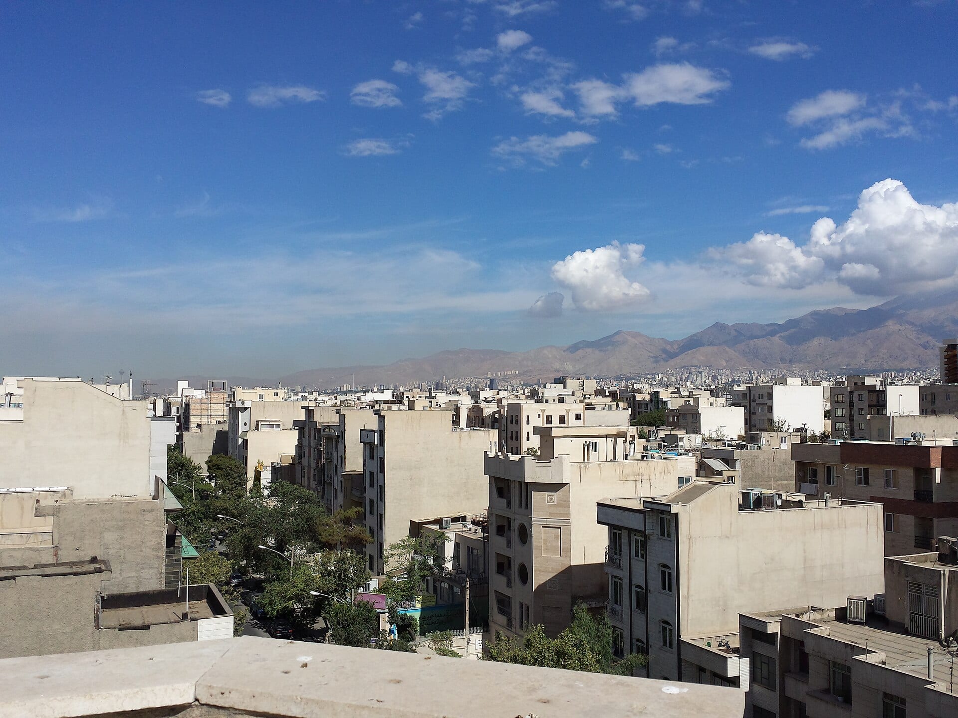 منظر واحد — اجاره آپارتمان ۱۸۰ متری نوساز در نیاوران